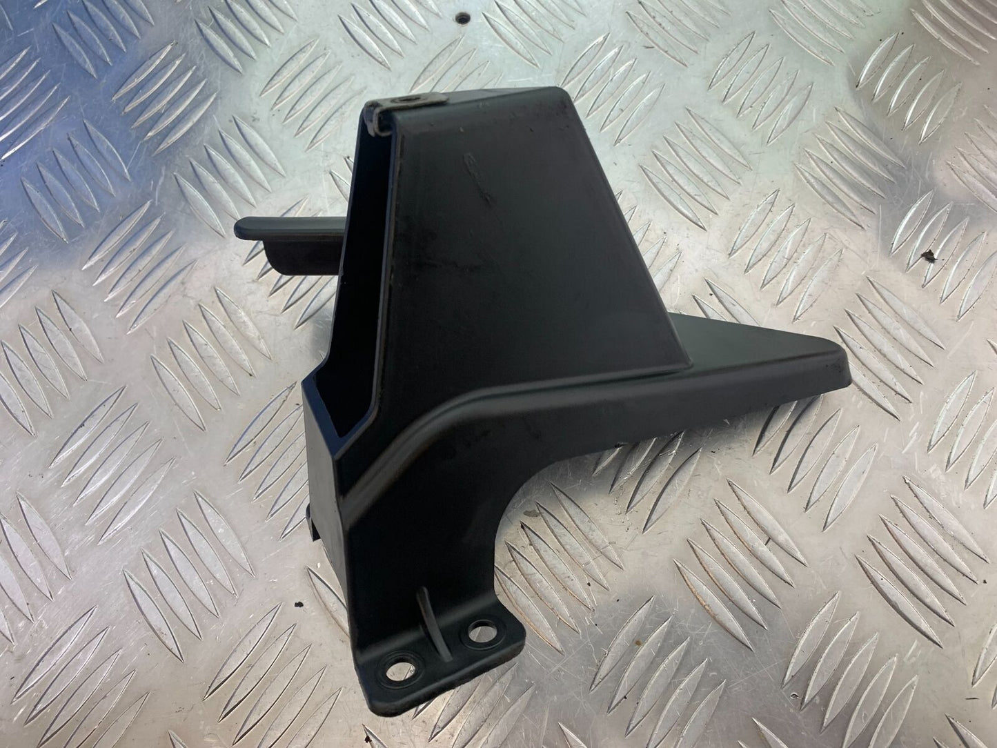 APRILIA RS4 125 FRONT INDICATOR MOUNT YEAR 2011-2016 (STOCK 994)