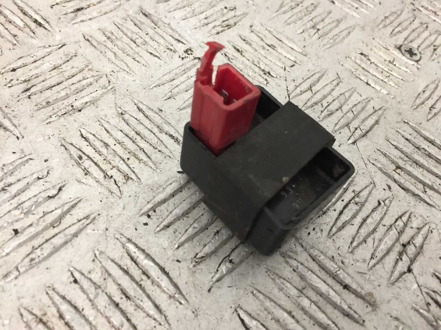 KAWASAKI ZX9R ZX9 C PETROL PUMP RELAY YEAR 1998-99 (STOCK 903)
