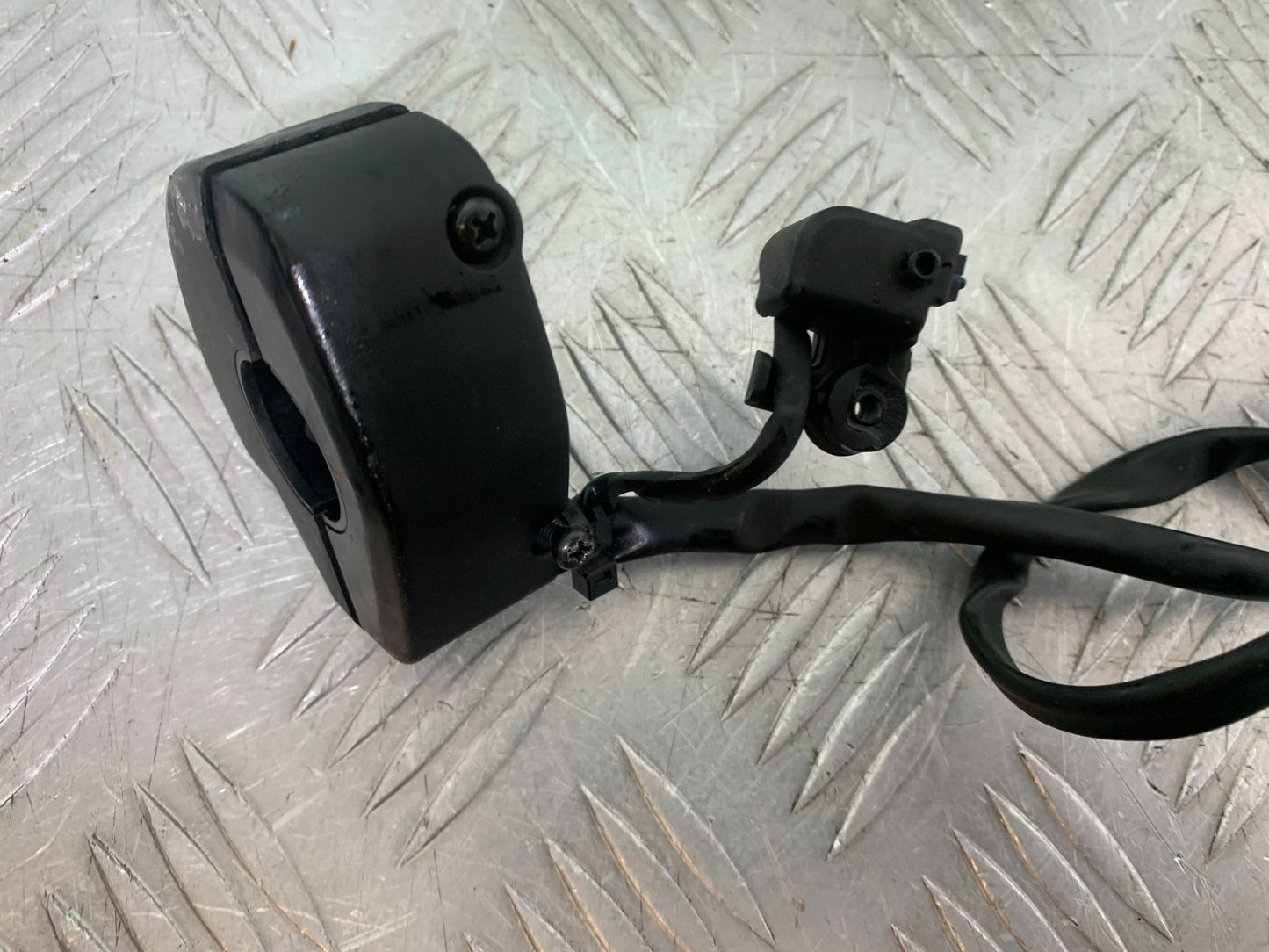 TRIUMPH TRIDENT 660 RIGHT SWITCH GEAR YEAR 2021-2024 (CMB1295)