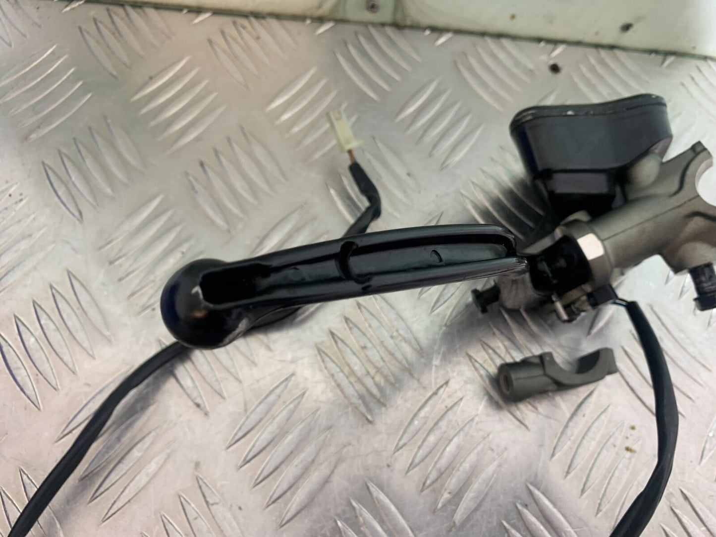 DUCATI DIAVEL 1200 CLUTCH MASTER CYLINDER YEAR 2014-17 (CMB1054)