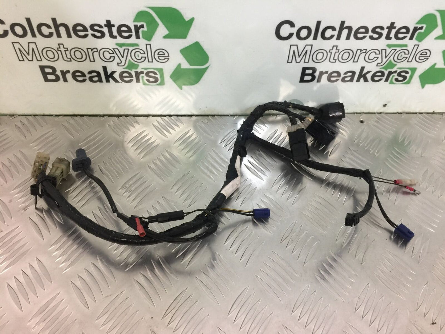 YAMAHA R6 HEADLIGHT SPEEDO SUBLOOM YEAR 2004-2005 (STOCK 931)