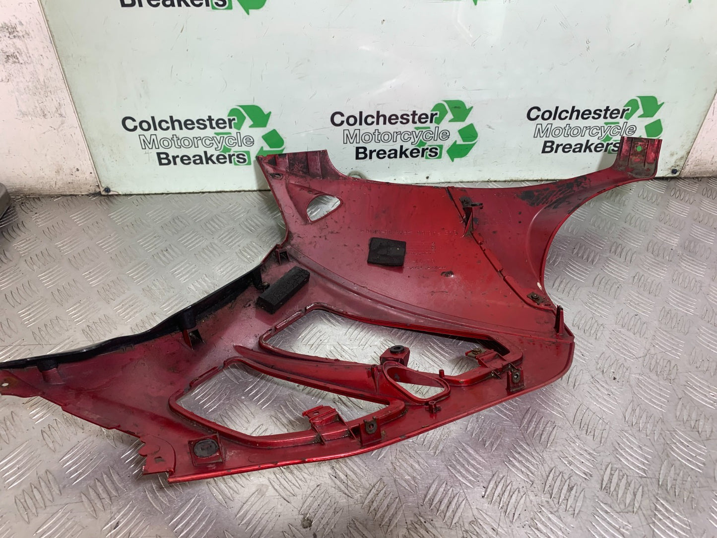 SUZUKI RF900 RF 900 LEFT FAIRING YEAR 1994-1999 CMB1326