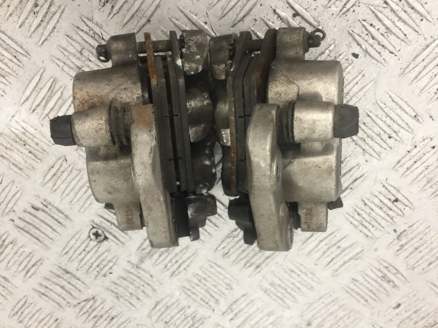 YAMAHA XT660Z TENERE FRONT BRAKE CALIPERS YEAR 2012 (STOCK 863)