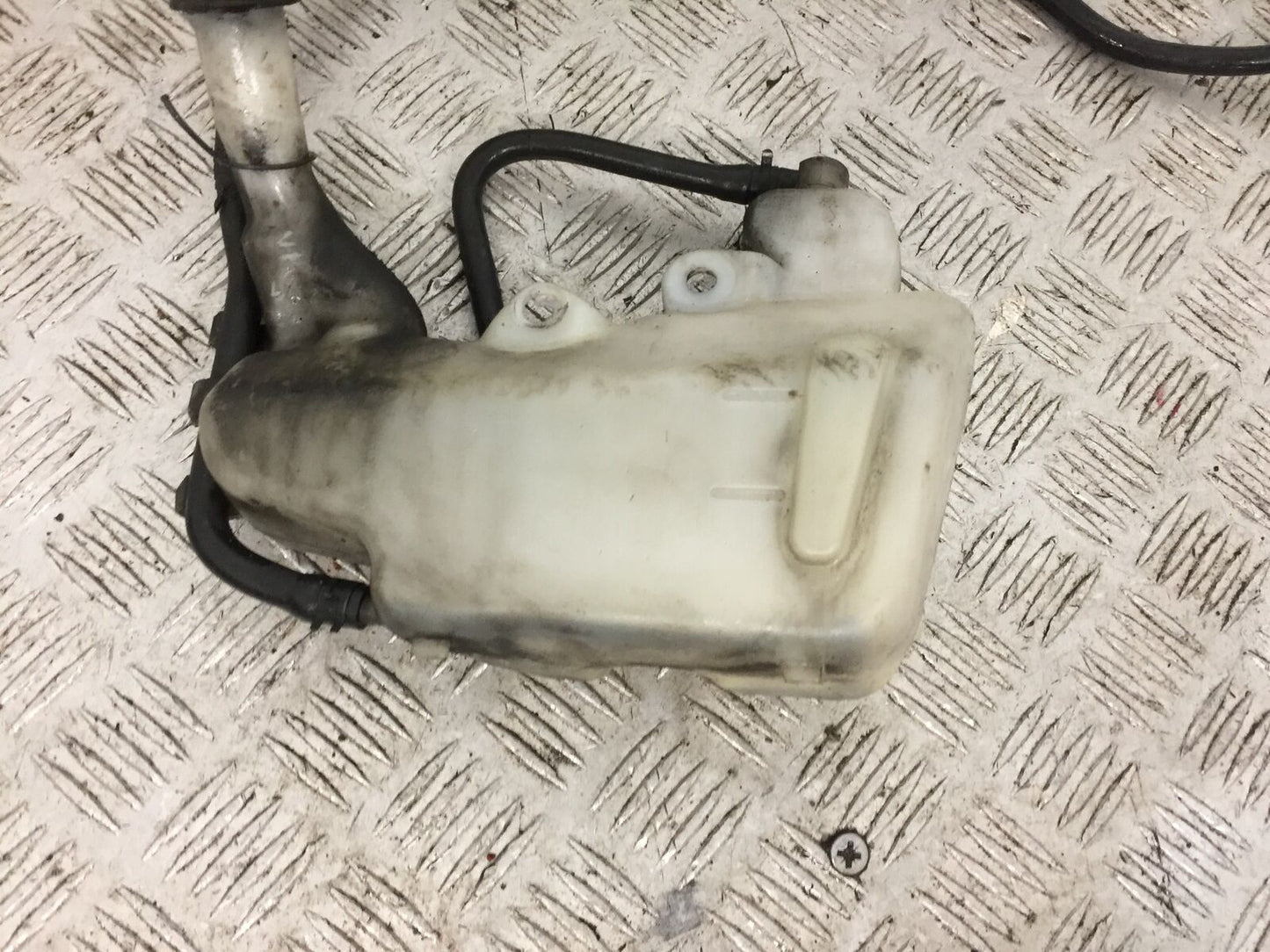 TRIUMPH 675 STREET TRIPLE R COOLANT BOTTLE YEAR 2016 (STOCK 781)