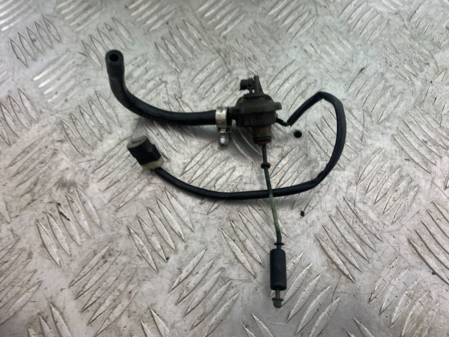 YAMAHA XT125 X XT 125 X PETROL TAP 2005-2011 (CMB1097)