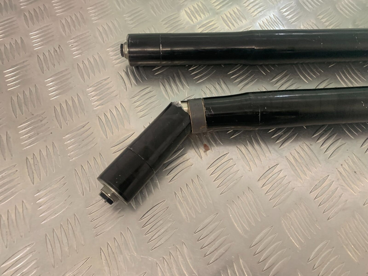 HONDA CBR1000 rr FIREBLADE FORKS (DAMAGED) 2008-2011 (STOCK 986)