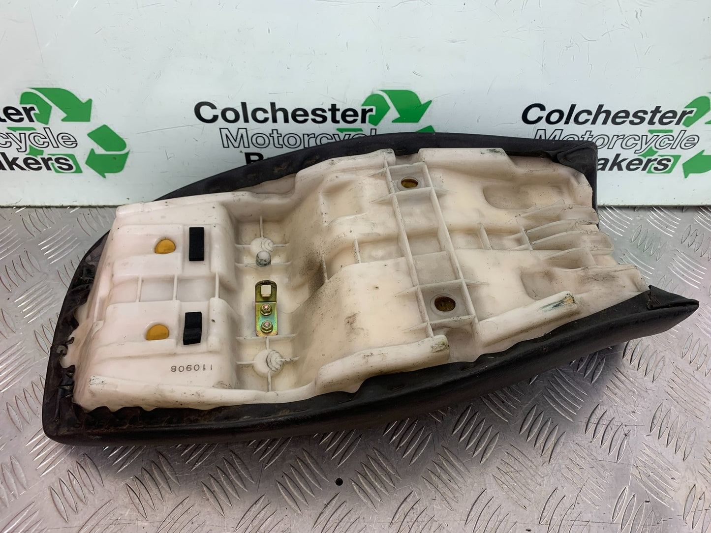 YAMAHA XJ600 XJ 600 DIVERSION SEAT 1998-2000 (CMB1191)