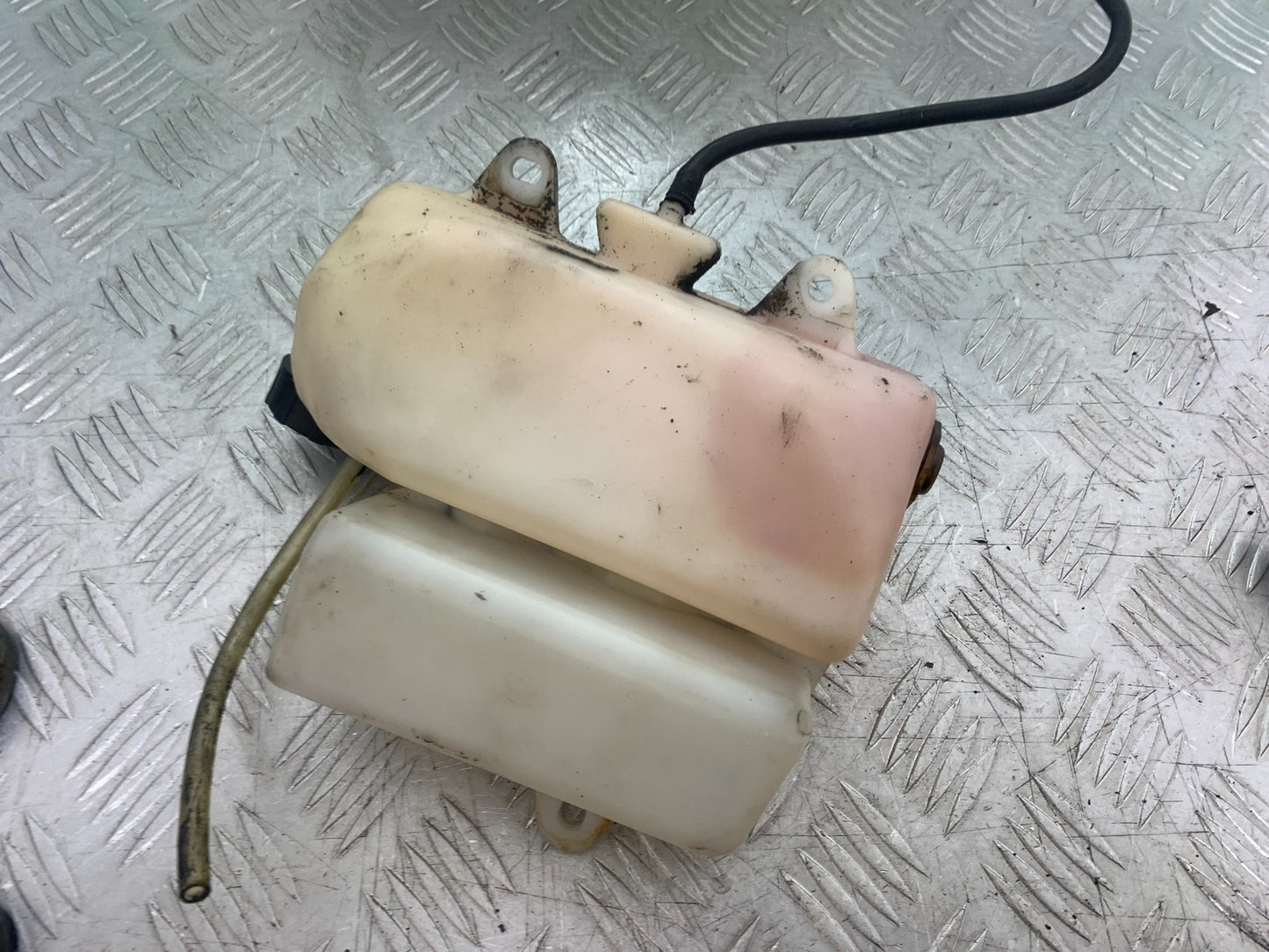 SUZUKI GP100 GP 100 OIL TANK YEAR 1978-1988 (CMB1259)