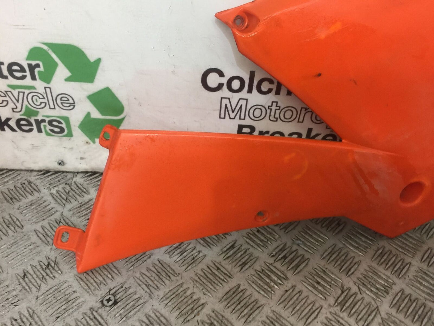KTM 125 EXC KTM 125 SX RIGHT RADIATOR PANEL YEAR 2003 (STOCK 386)