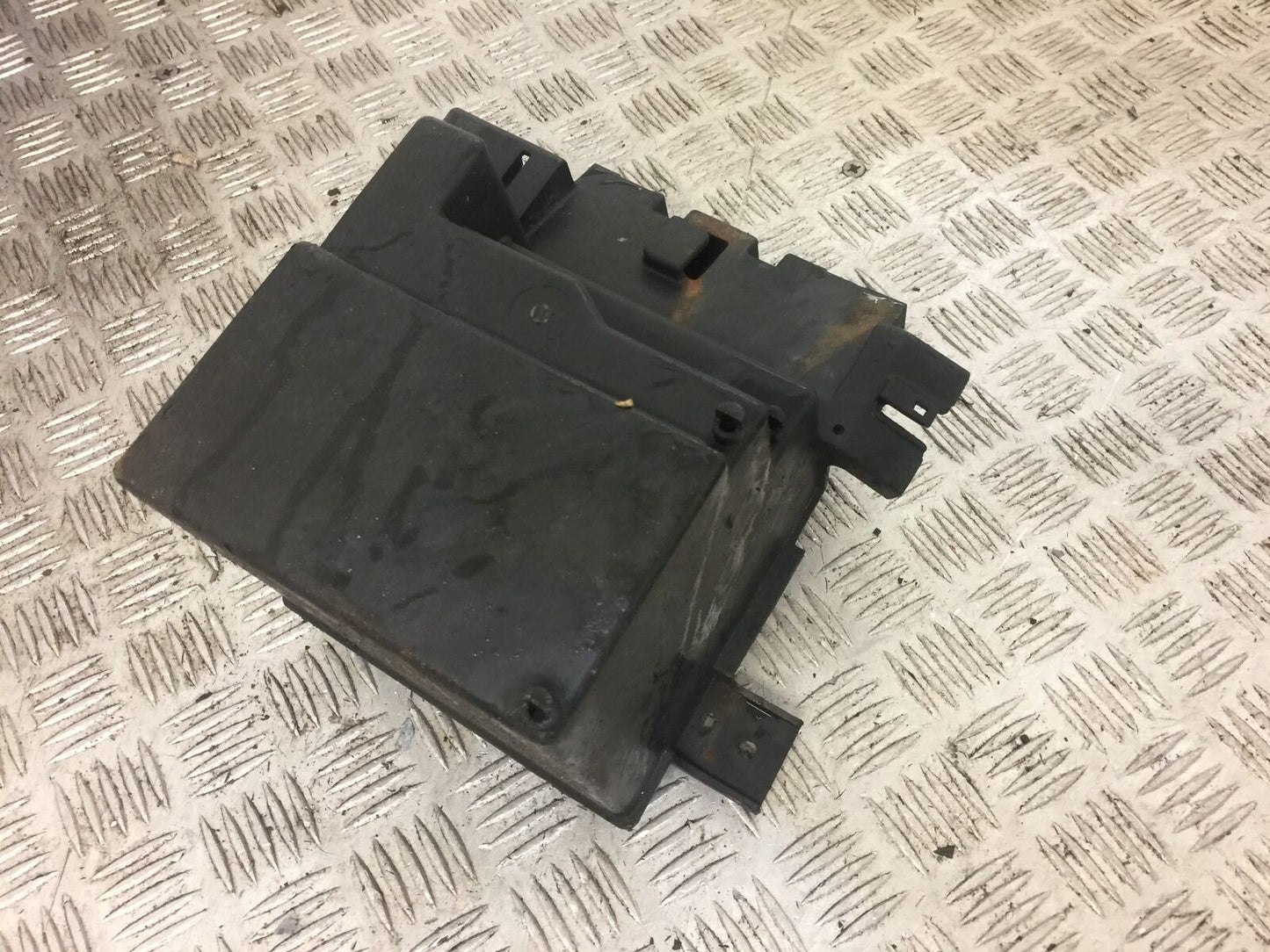 KAWASAKI VN900 VN 900 CUSTOM BATTERY BOX YEAR 2010 (STOCK 664)