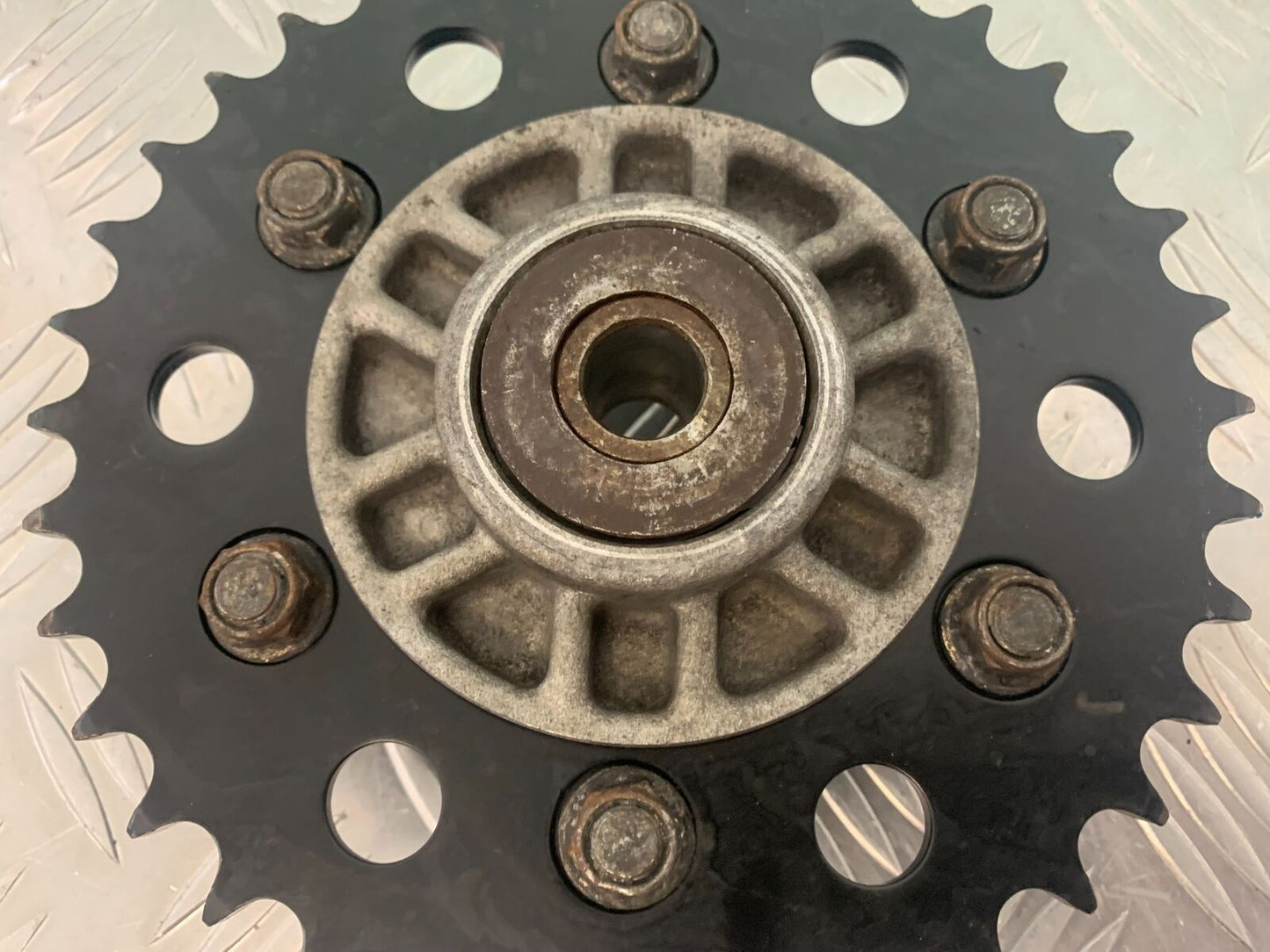 DUCATI 600ss 600 ss SPROCKET CARRIER YEAR 1991-98 (STOCK 987)
