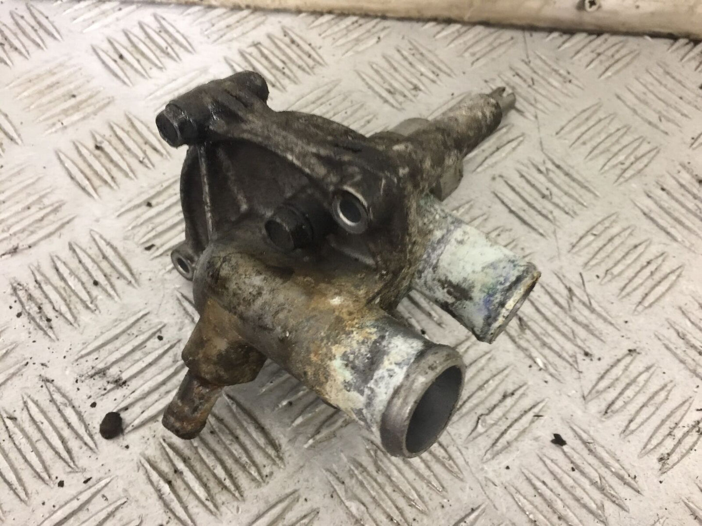 HONDA VFR800 VFR 800 PRE V-TEC WATER PUMP YEAR 1998-2001 (STOCK 824)