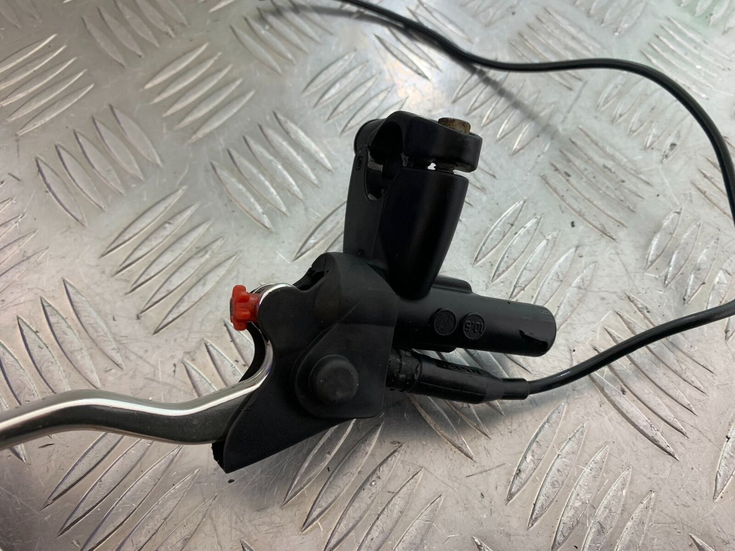 KTM 990 SUPERMOTO T CLUTCH MASTER CYLINDER YEAR 2010-2011 (CMB1067)