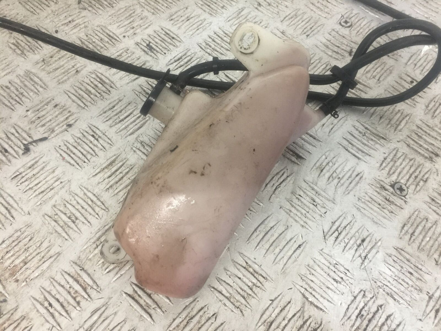 YAMAHA YZF1000 YZF 1000 THUNDERACE COOLANT BOTTLE YEAR 1996 (STOCK 777)