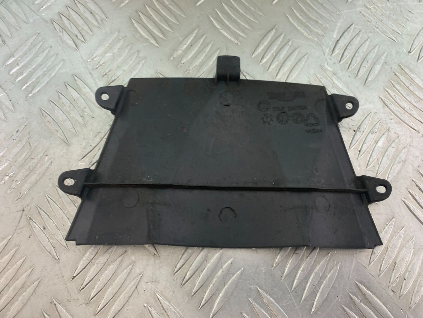 TRIUMPH 1050 SPRINT ST SCREEN INFILL PANEL YEAR 2004-2007 (CMB1089)