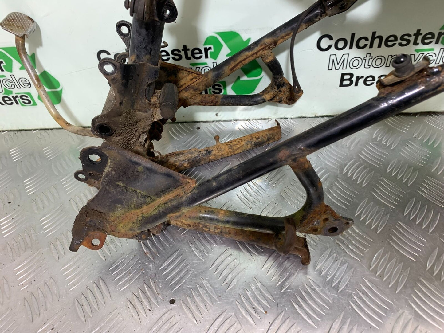 YAMAHA SR125 SR 125 FRAME AND REG (NO LOG BOOK) YEAR 1996-2003 (CMB1021)