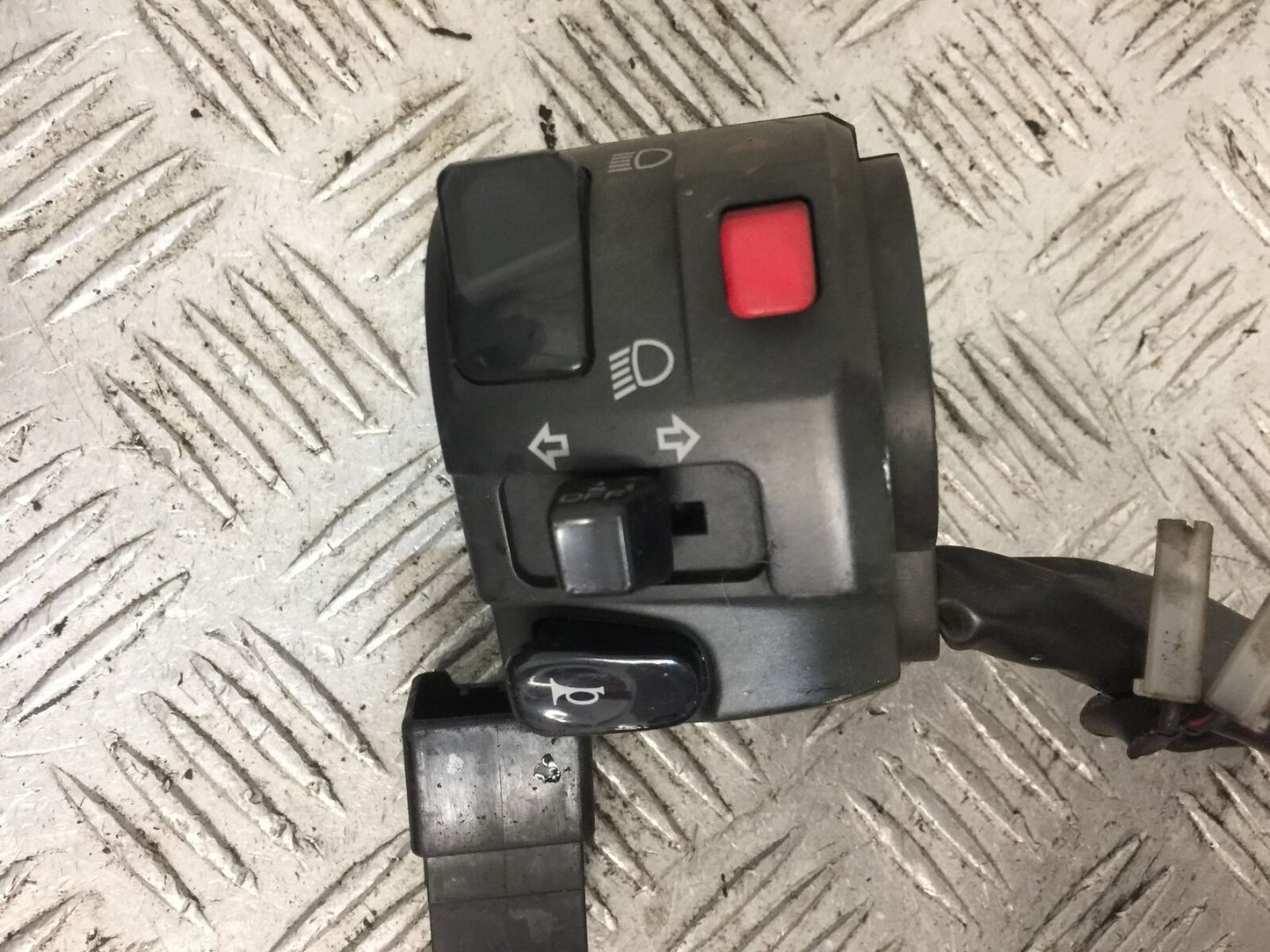 KAWASAKI ZZR1400 ZZR 1400 LEFT SWITCH GEAR YEAR 2007-11(STOCK 893)