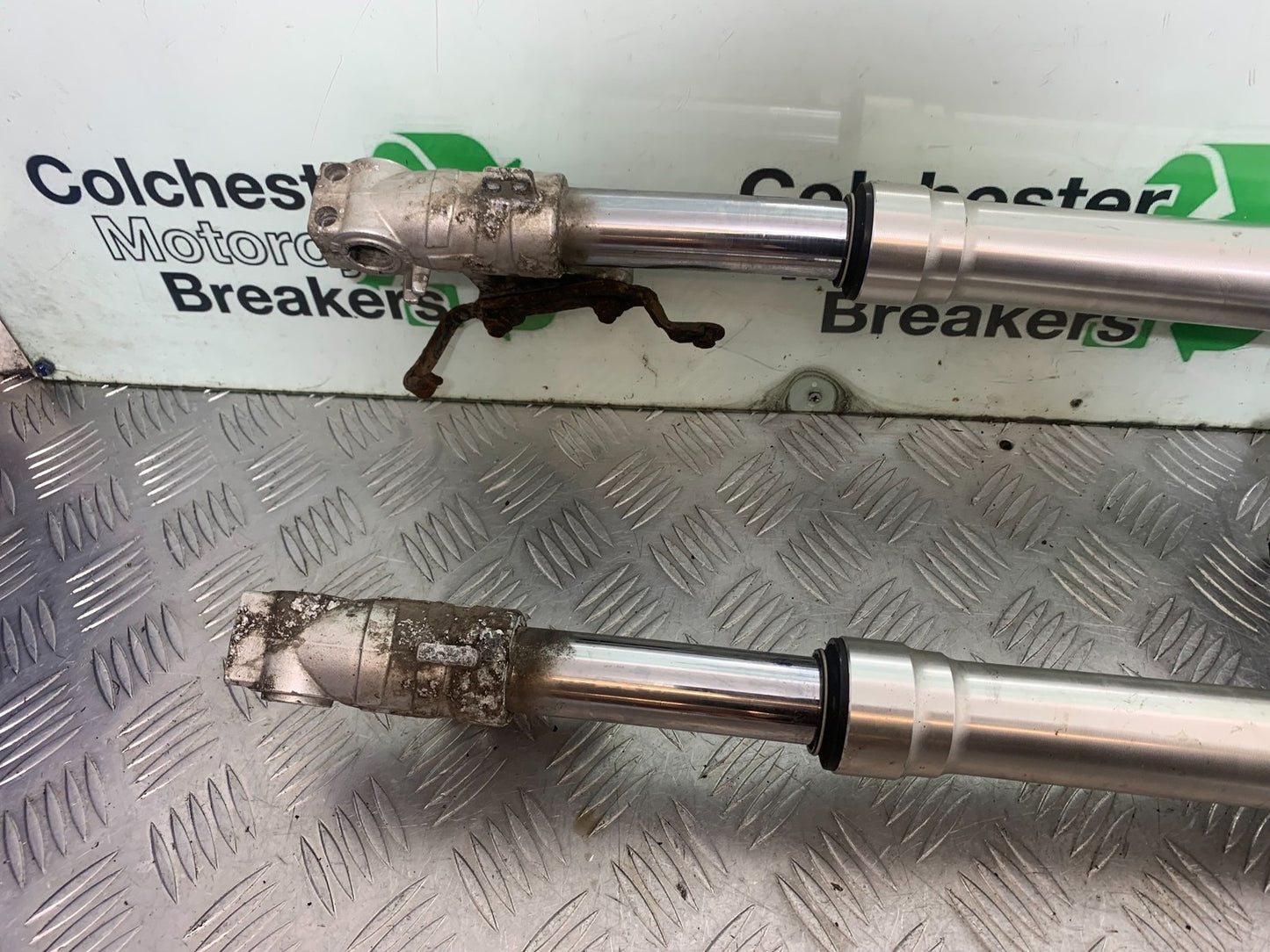 BENELLI BN125 BN 125 FORKS (BENT SOLD AS PARTS) YEAR 2018-2021 (CMB1194)