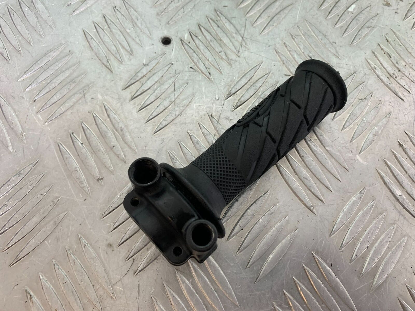 KTM 990 SUPERMOTO T THROTTLE AND GRIP YEAR 2010-2011 (CMB1067)