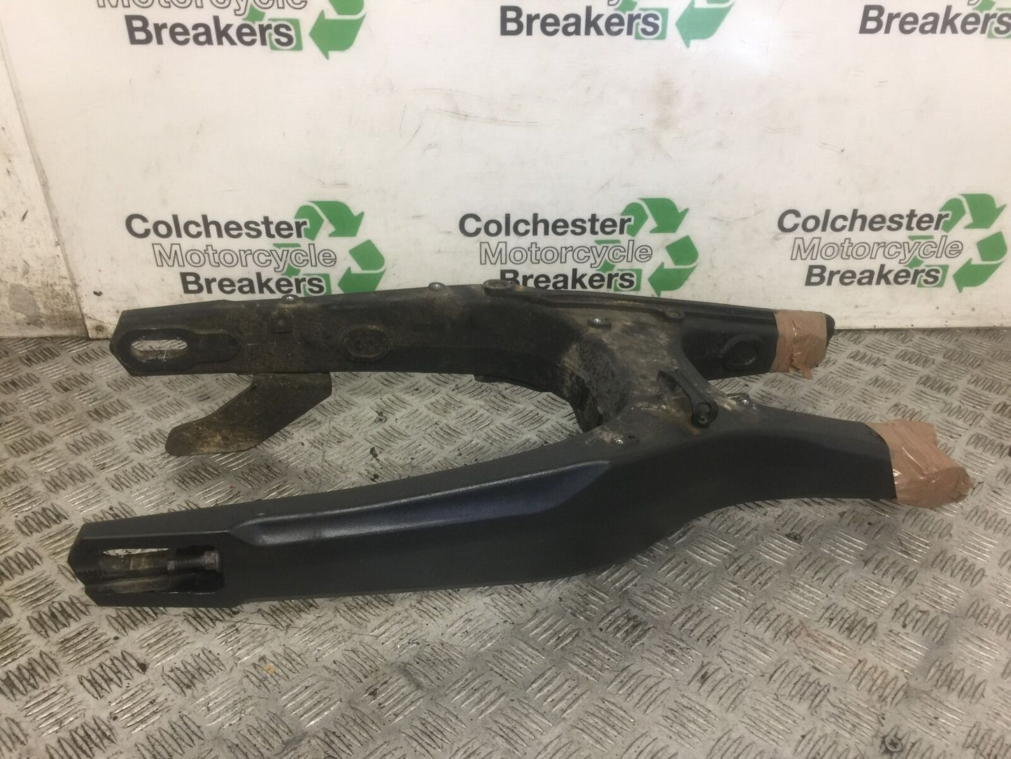 HONDA CRF1000 AFRICA TWIN SWINGARM YEAR 2016-2019 (STOCK 695)