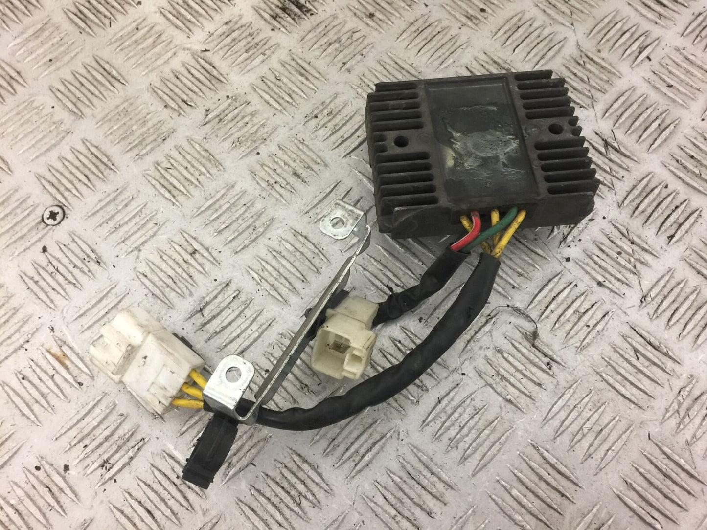 PIAGGIO MP3 300 YOURBAN LT REGULATOR YEAR 2012 STOCK 419