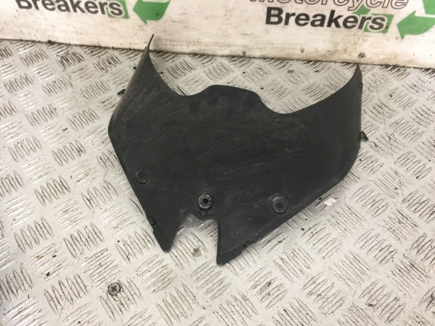 KAWASAKI NINJA 650 FAIRING V-PIECE YEAR 2021 (STOCK 805)