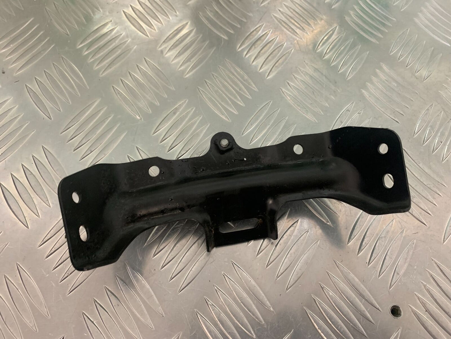 HONDA CB500 F CB500F PETROL TANK BRACKET YEAR 2022 (STOCK 951)