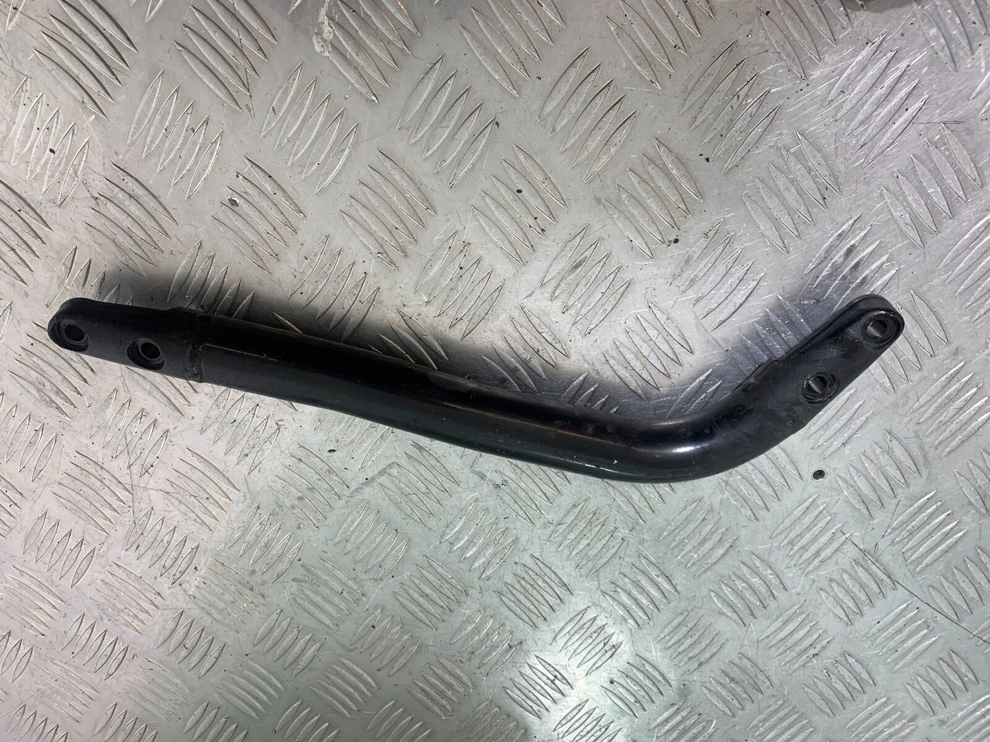 YAMAHA XJR1300 XJR 1300 FRAME RAIL YEAR 1999-2003 (CMB1119)