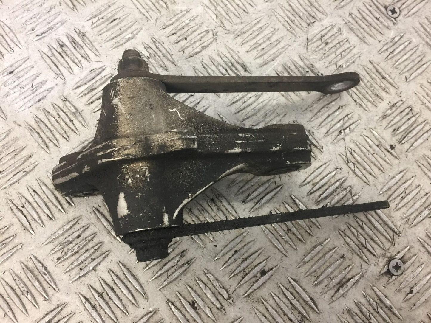 TRIUMPH TIGER 800 REAR SHOCK LINKAGE YEAR 2013 (STOCK 643)