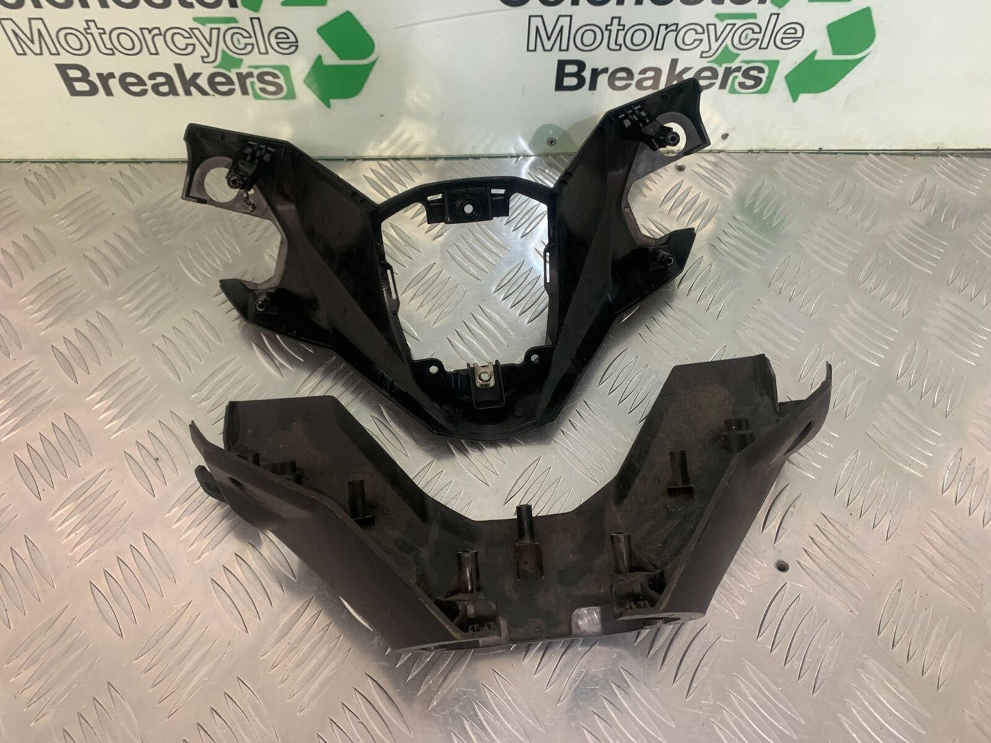 YAMAHA YP125 R X MAX HANDLEBAR COVERS YEAR 2014 (STOCK 949)