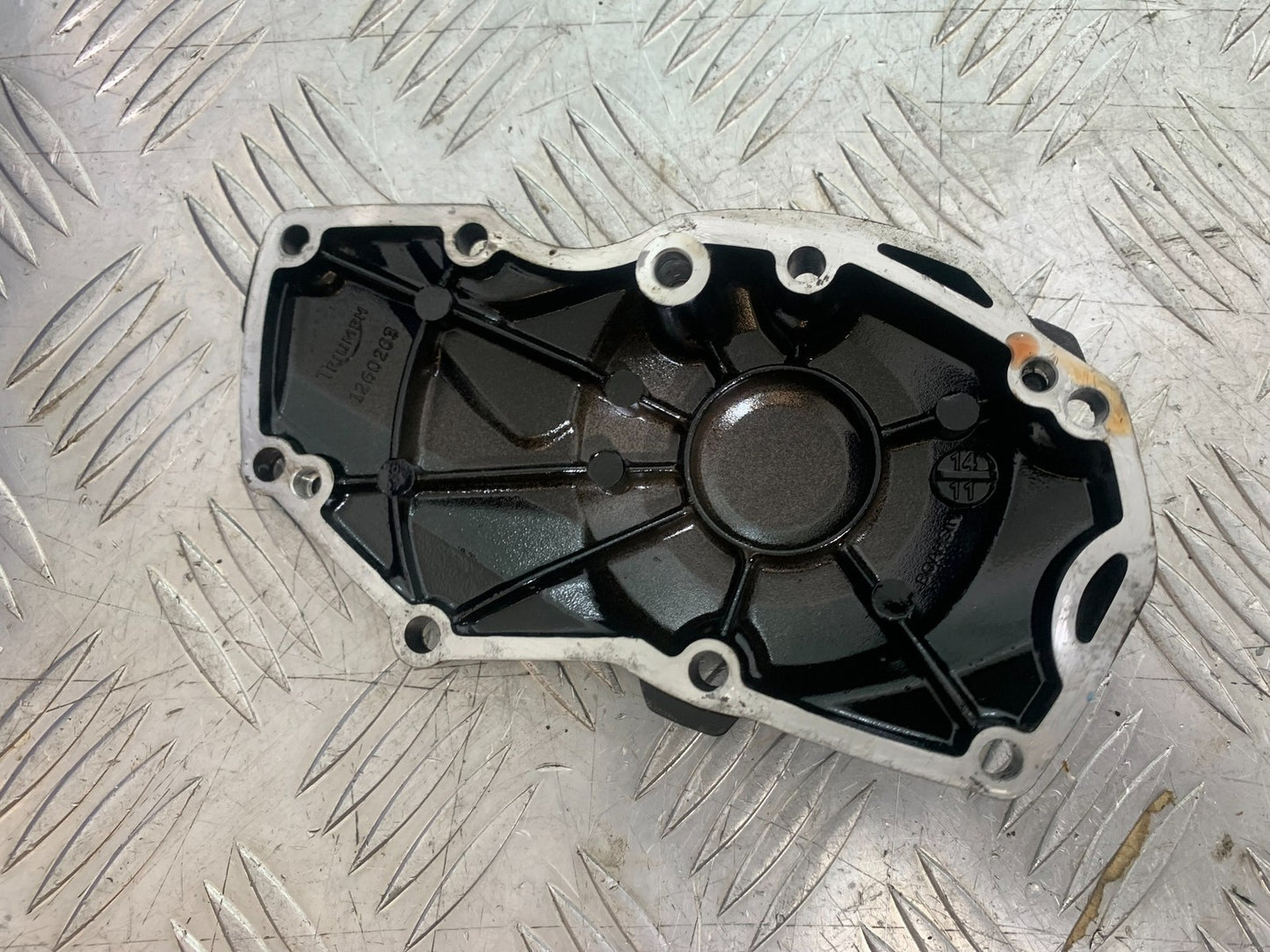 TRIUMPH 675 STREET TRIPLE RIGHT ENGINE COVER 2013-2016 (CMB1186)