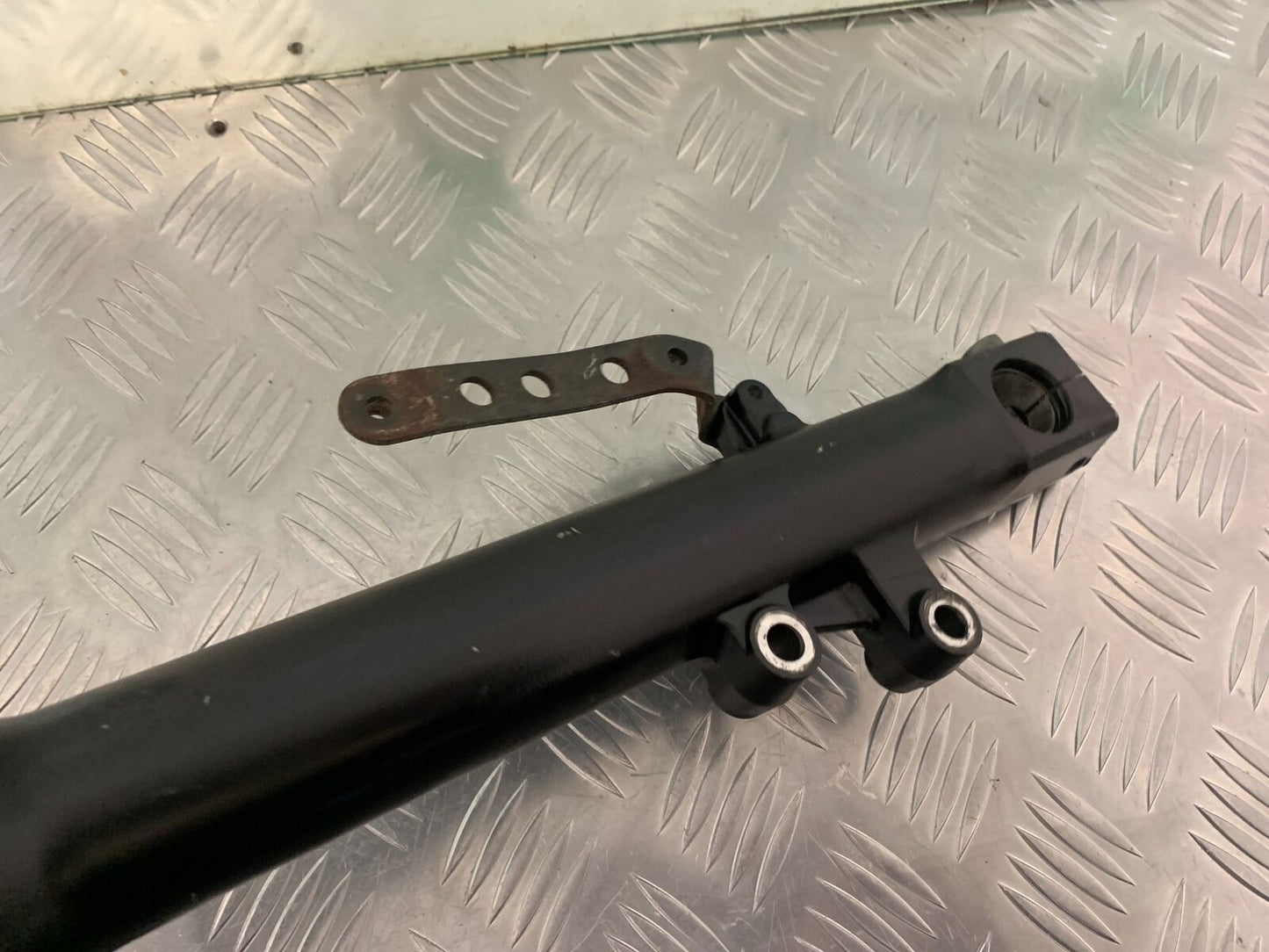 KAWASAKI Z750 Z 750 RIGHT FORK YEAR 2004-2006 (STOCK 963)