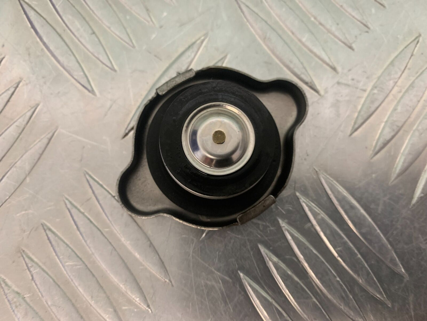 HONDA CBR600 CBR 600 RR RADIATOR CAP YEAR 2003-2004 (STOCK 974)