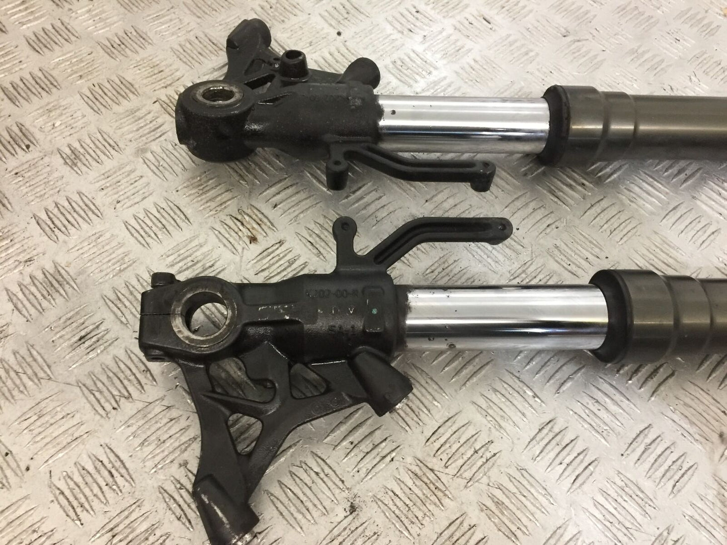 KAWASAKI Z1000 SX FORKS YEAR 2011-2019 (STOCK 839)