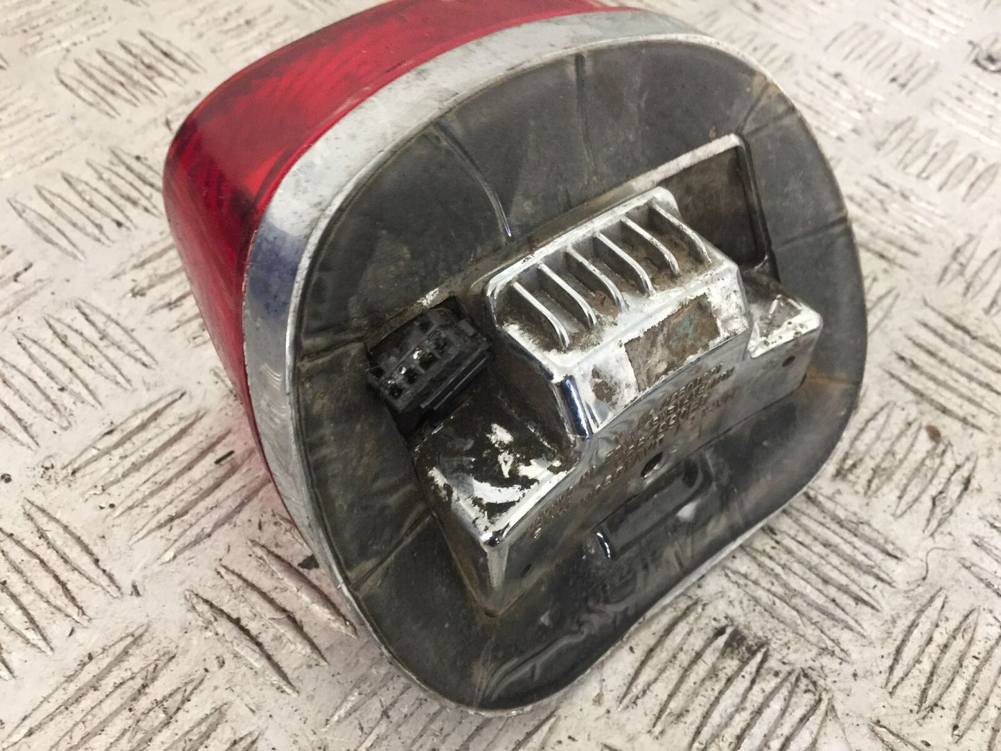 HARLEY DAVIDSON XL1200 SPORTSTER REAR LIGHT YEAR 2006 (STOCK 751)