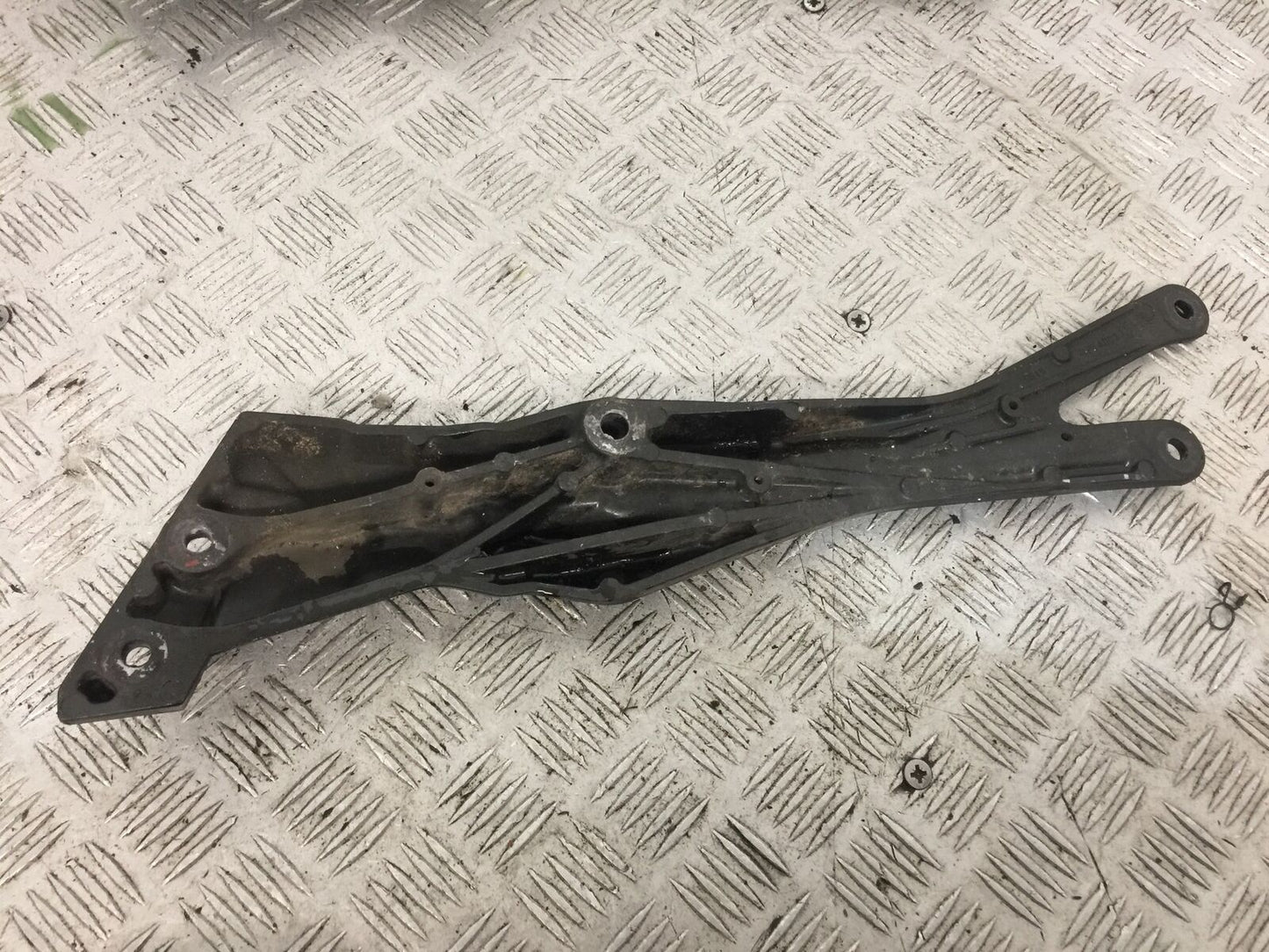 KAWASAKI Z800 Z 800 LEFT FRAME CRADLE YEAR 2015 (STOCK 874)