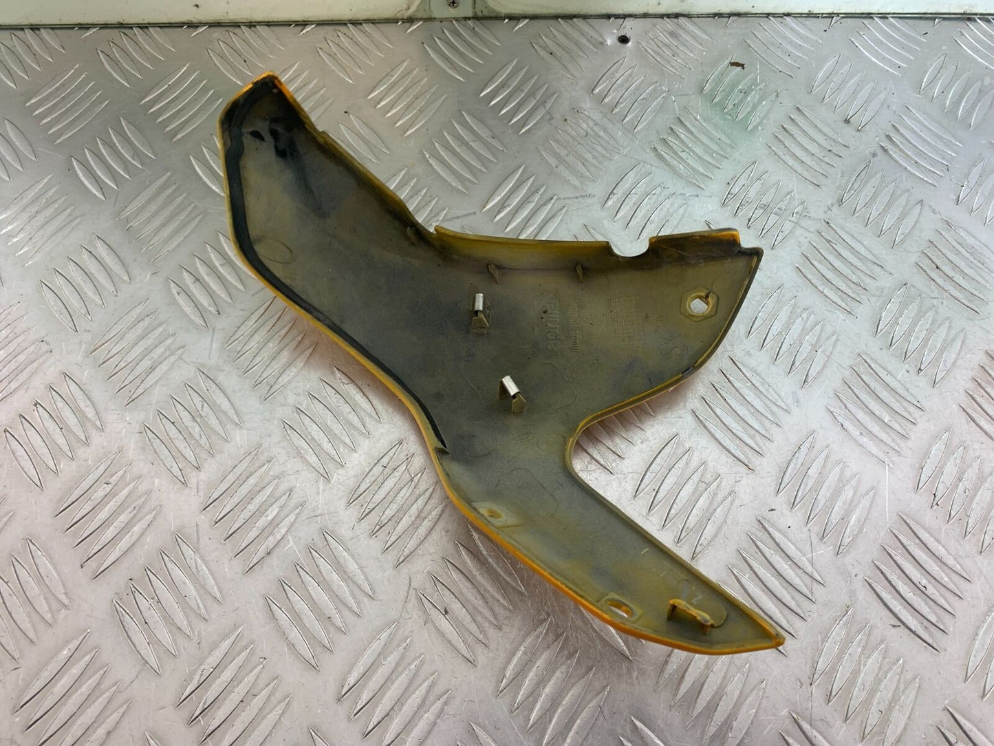 APRILIA 650 PAGASO STRADA LEFT TOP FAIRING YEAR 2005-2010 (CMB1057)