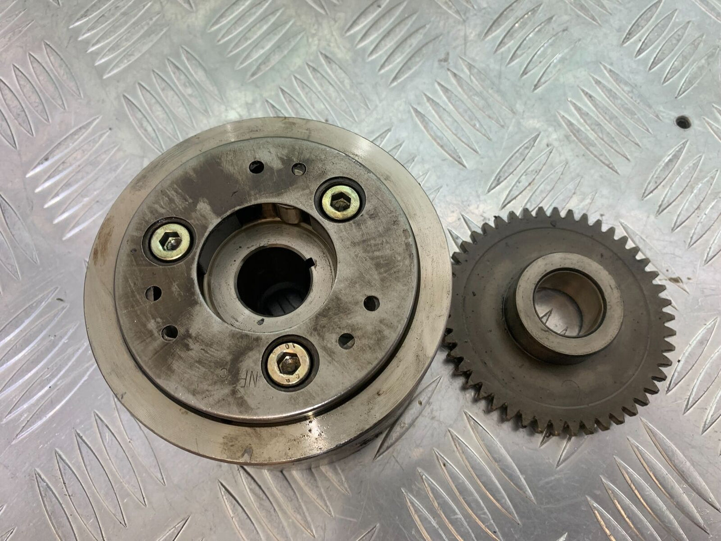 YAMAHA XT125X XT125 X GENERATOR ROTOR YEAR 2008 (STOCK 857)