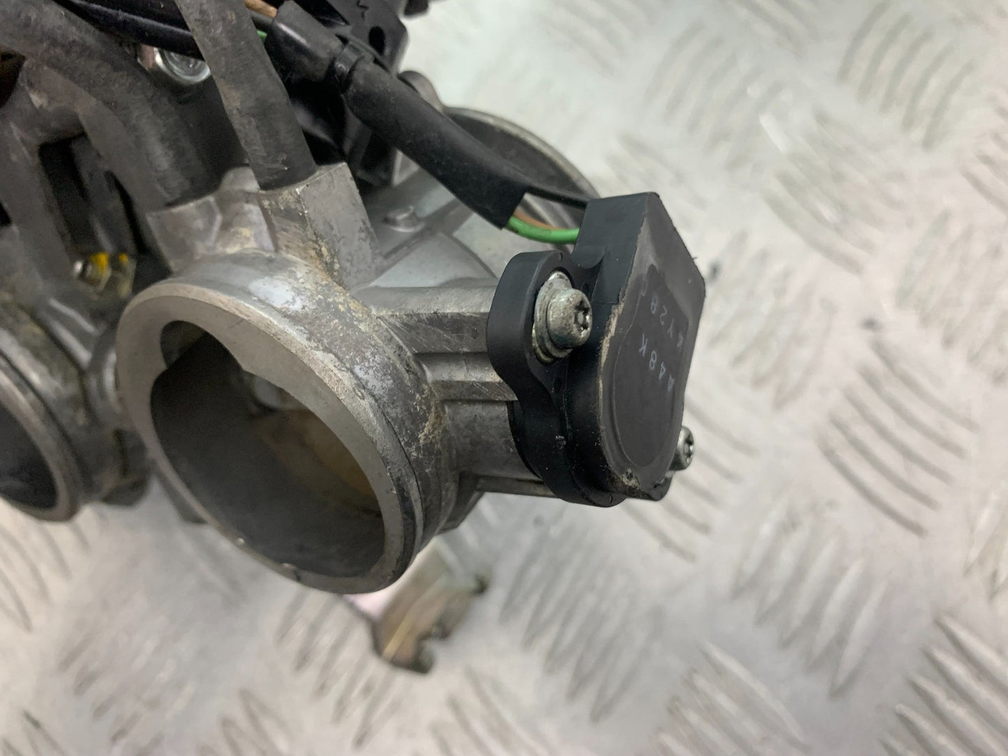 TRIUMPH 675 STREET TRIPLE RX THROTTLE BODIES 2015- 2017 (CMB1299)
