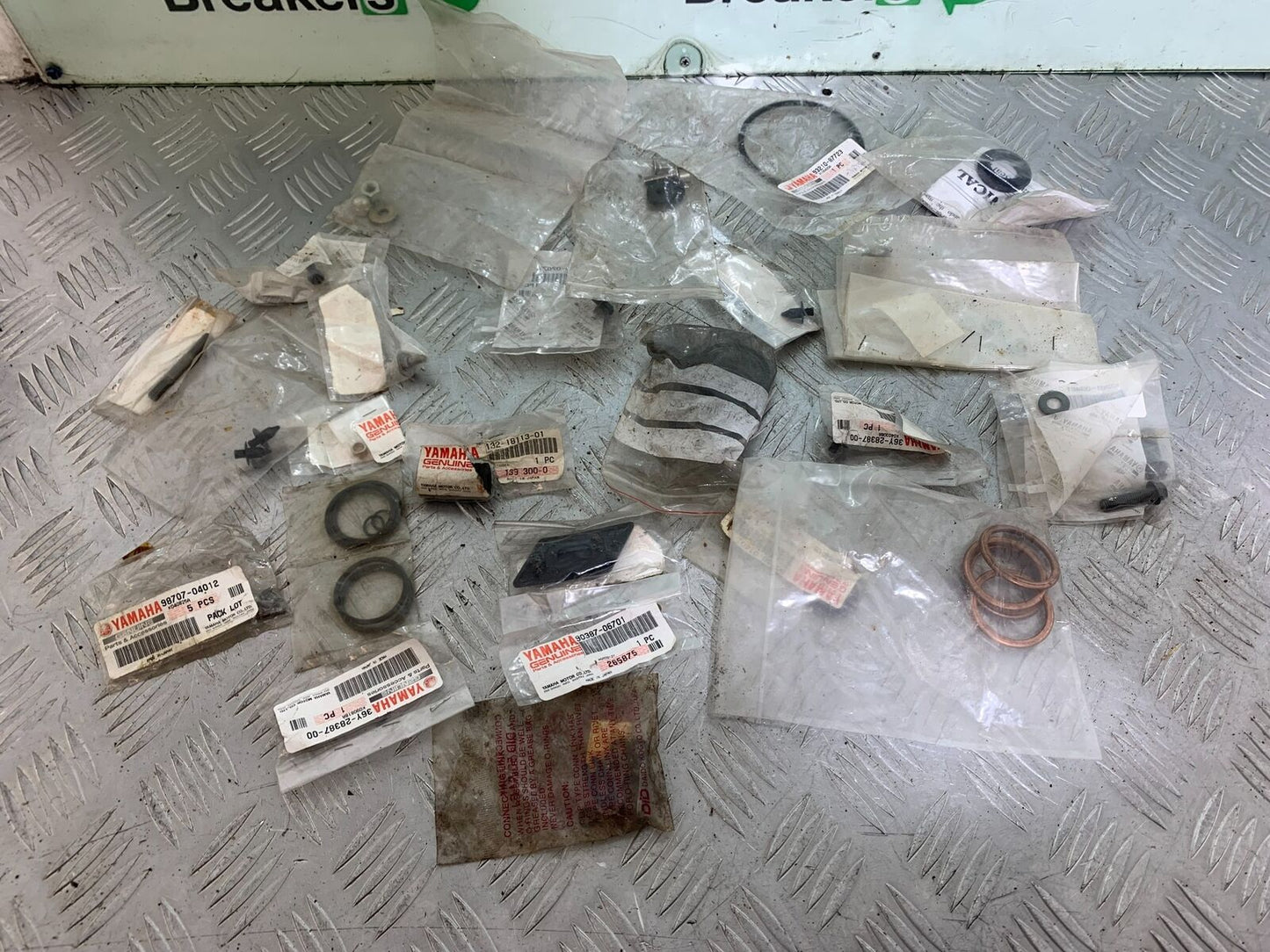YAMAHA FJ1100 FJ 1100 JOB LOT YEAR 1984-85 (CMB1101)