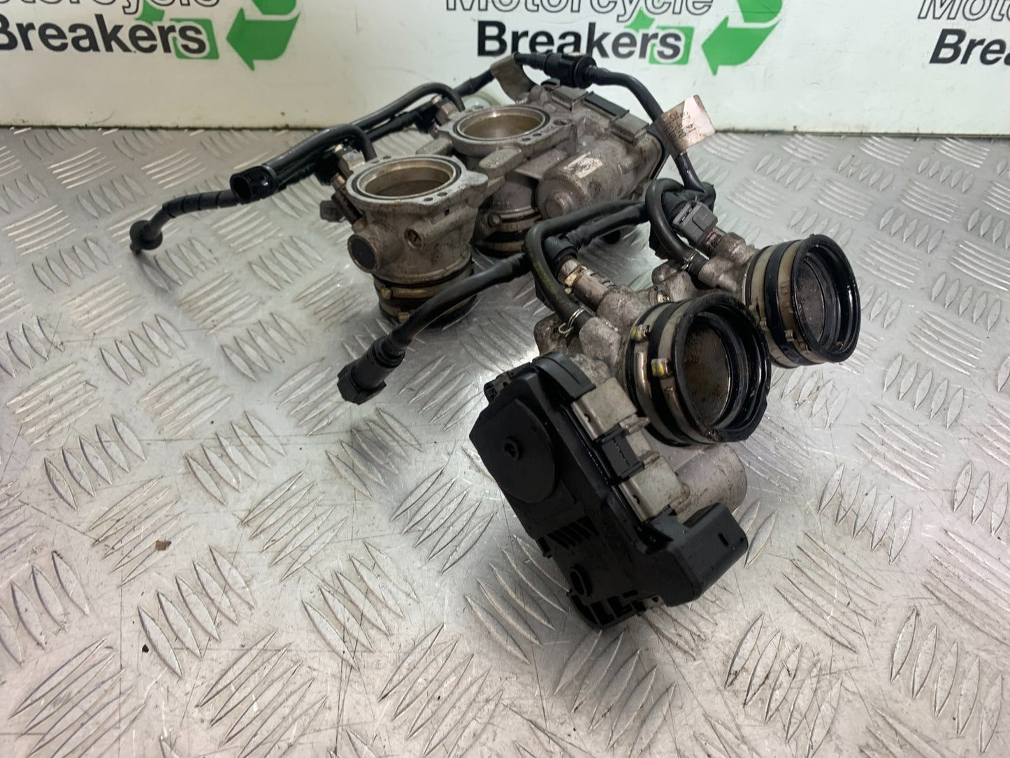 APRILIA TUONO 1000 V4 THROTTLE BODIES YEAR 2013-2014 (CMB1239)
