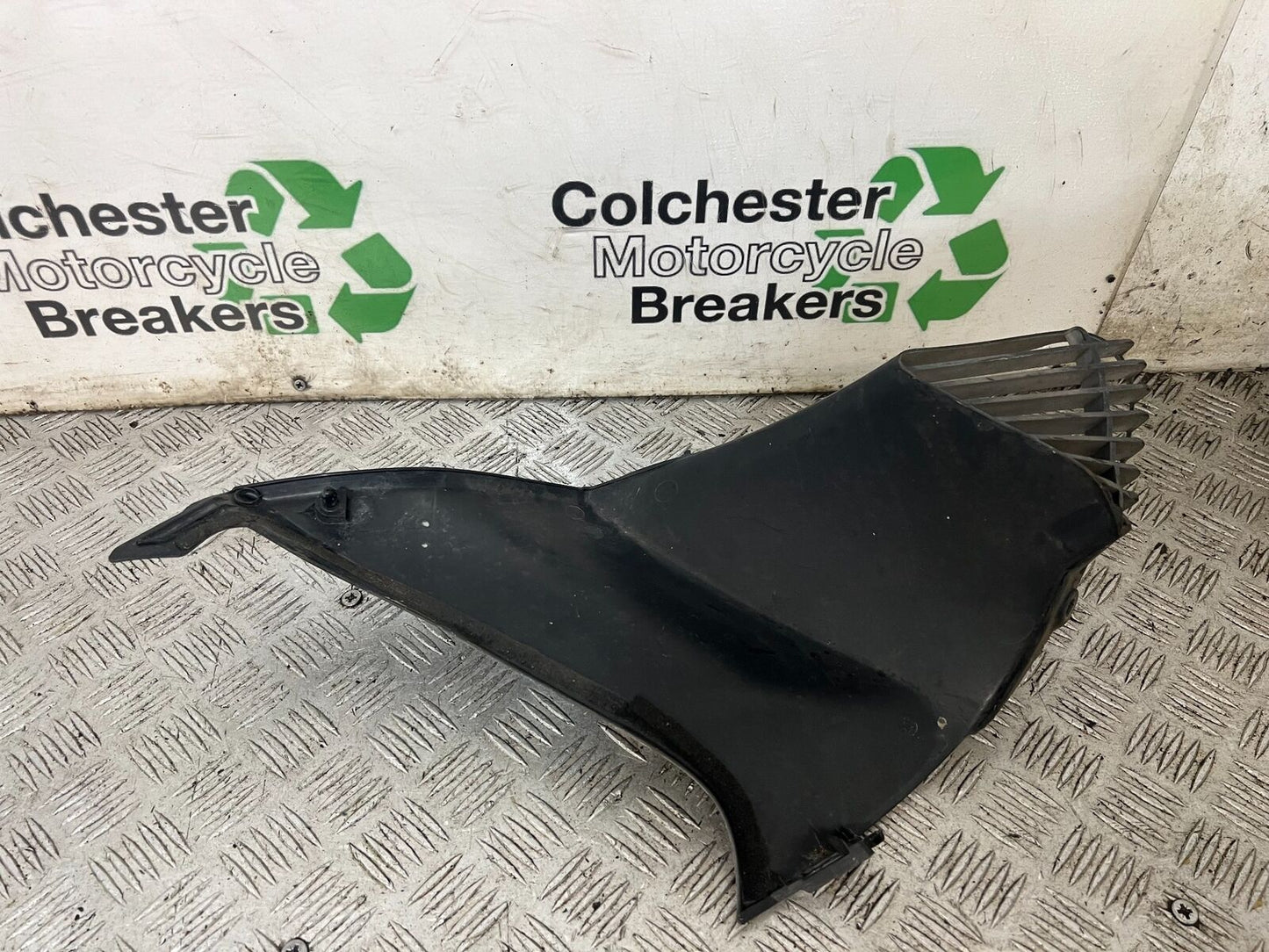 HONDA NT 700 V DEAUVILLE SIDE INFILL PANEL YEAR 2006-2010 (STOCK 900)