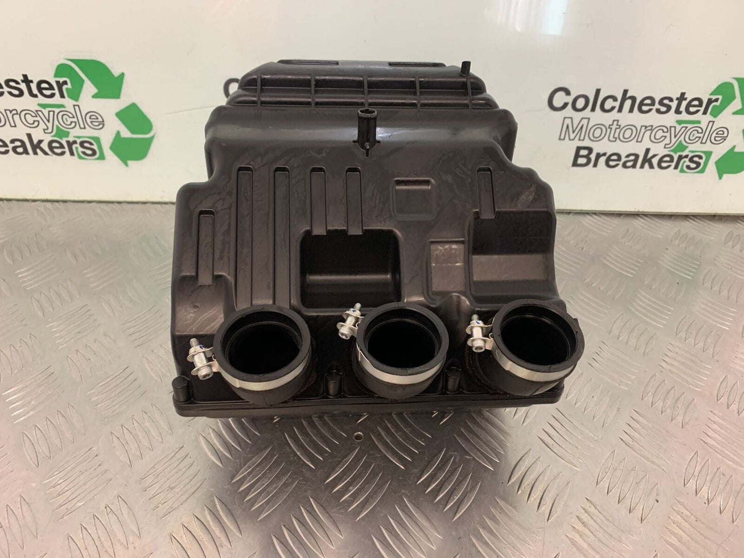 YAMAHA MT09 MT-09 TRACER 900 GT AIRBOX YEAR 2018-2020 (STOCK 982)