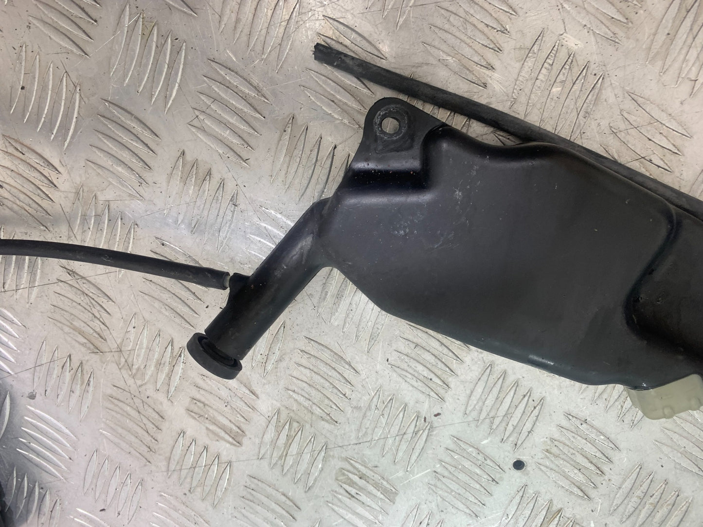 SUZUKI SV650 SV 650 mk1 COOLANT BOTTLE YEAR 1999-2002 (CMB1160)