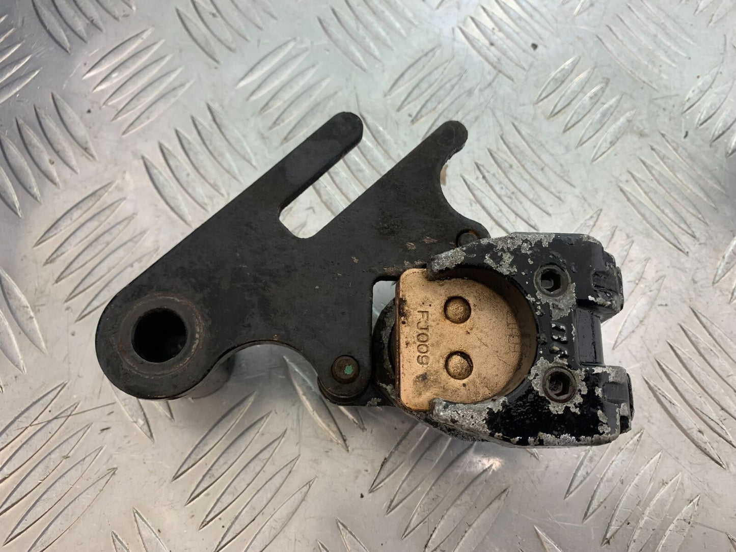 MUTT GT-SS 125 REAR BRAKE CALIPER YEAR 2020- 2024 (CMB1085)