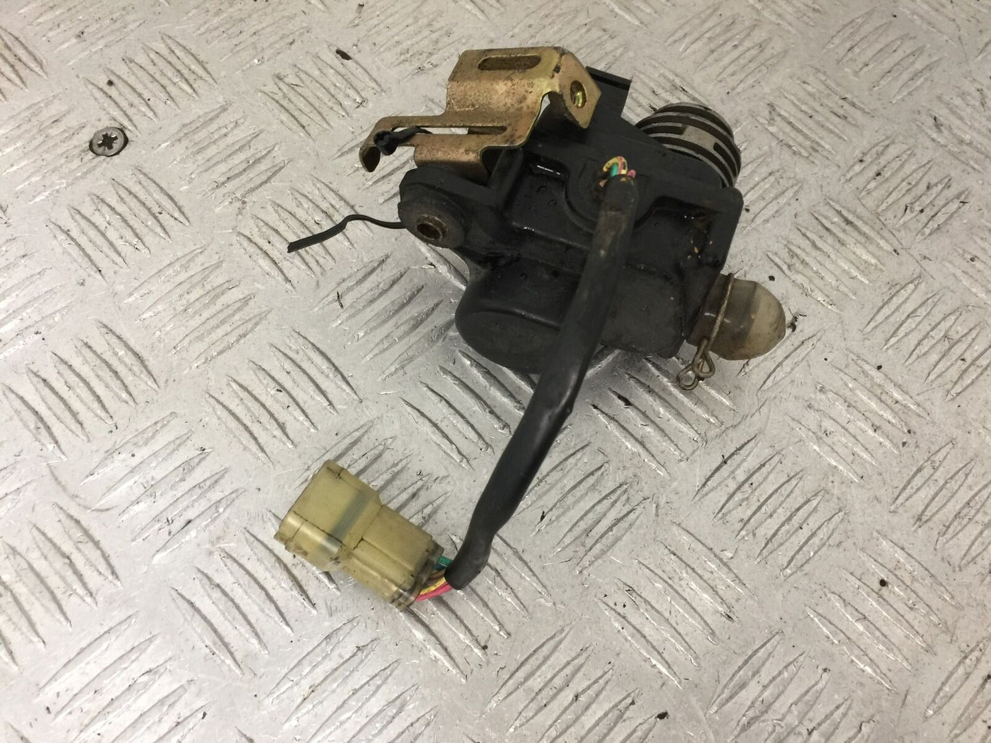 HONDA CBR1000 rr FIREBLADE SERVO MOTOR YEAR 2004 (STOCK 853)