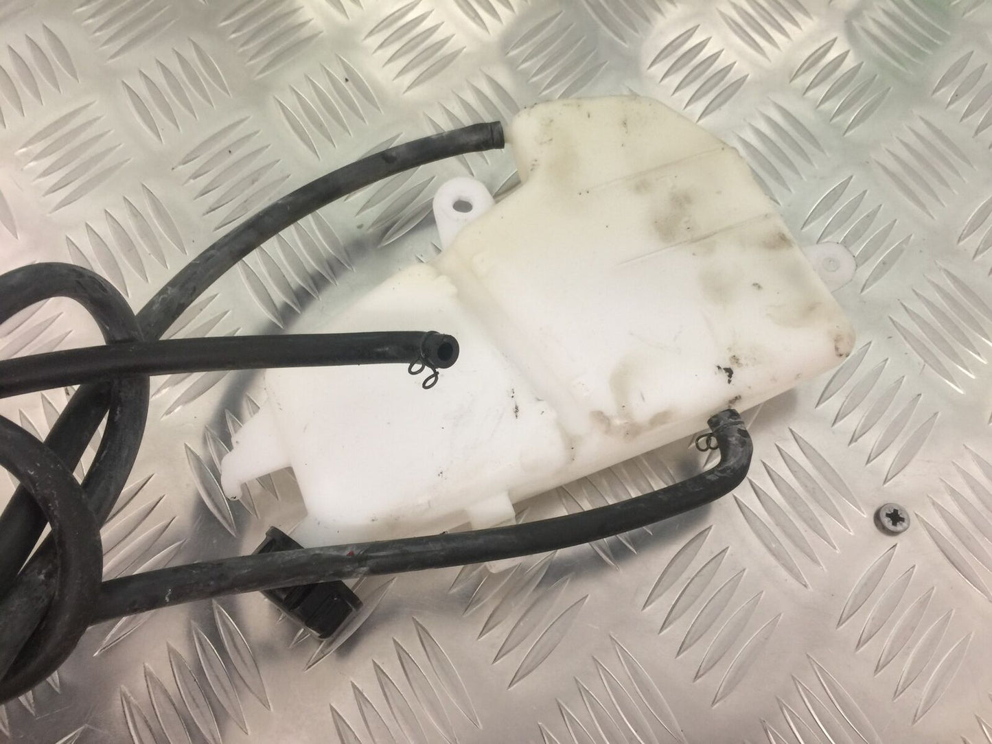 KAWASAKI VERSYS 1000 KLZ 1000 COOLANT BOTTLE YEAR 2015-2018 (STOCK 912)