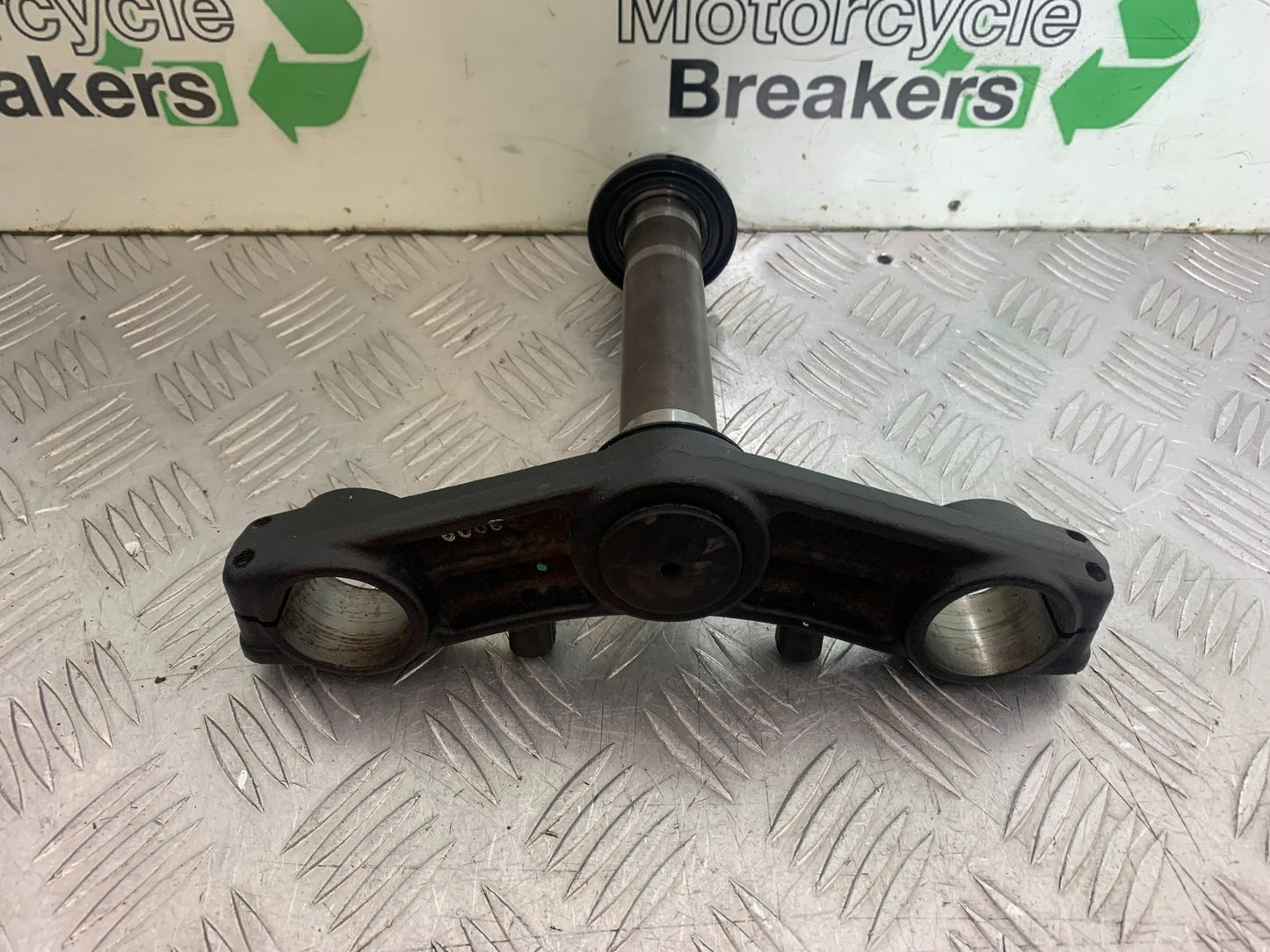 KAWASAKI ER6 N BOTTOM YOKE YEAR 2012-2017 (CMB1324)
