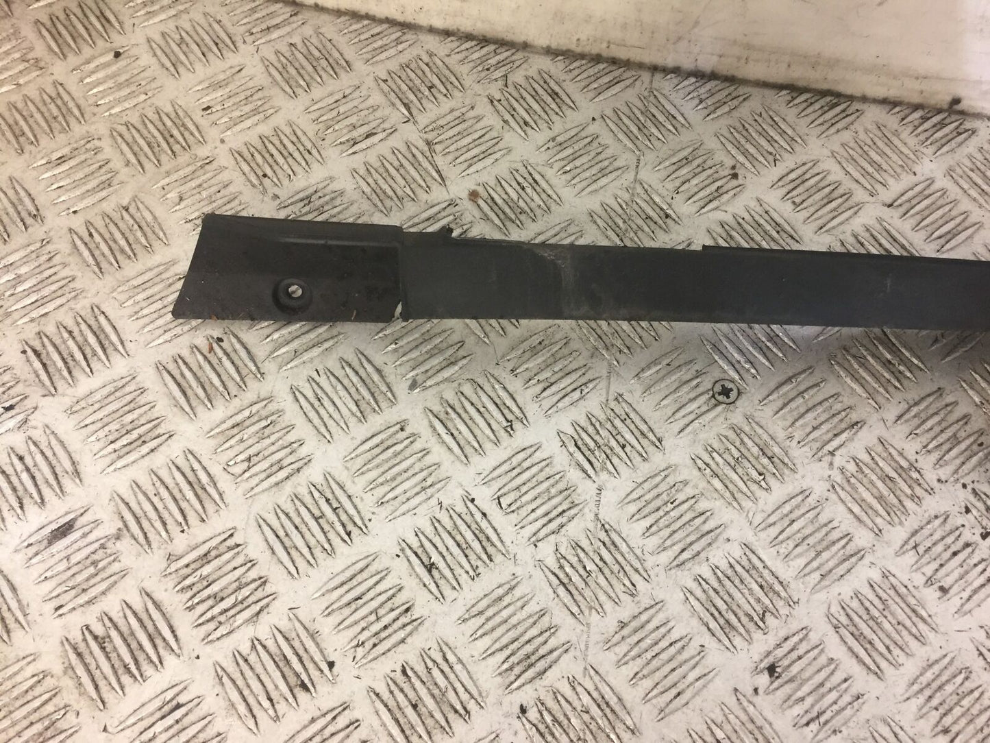 BMW S1000 R CHAIN GUARD YEAR 2018 (STOCK 645)
