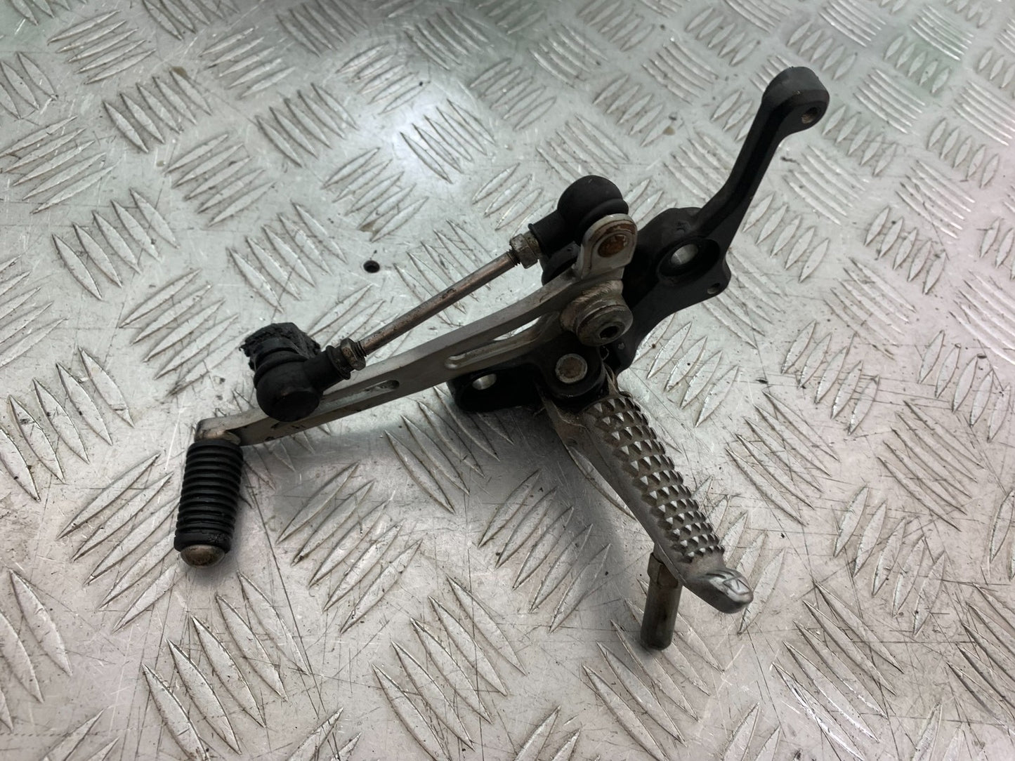 KAWASAKI NINJA 400 EX 400 FRONT LEFT HANGER YEAR 2018-2022 (CMB1278)